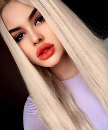 😘 Живу в сердце Москвы и готова показать тебе горячую сторону этого великолепного города. 💋
Мои услуги покорят тебя с первого взгляда. Я мастерски владею искусством эротического массажа, мои руки принесут тебе незабываемое блаженство. 🙌 У меня есть шикарная коллекция соблазнительного белья, которая подчеркнет все твои сокровенные желания. 👙
Мое обаяние и игривый характер не оставят тебя равнодушным. Со мной ты сможешь расслабиться, забыть о проблемах и погрузиться в безумный мир наслаждения. 🌟 Я открыта для экспериментов и новых открытий, готова исполнить все, о чем ты только мечтал. 💫
Отзывы моих довольных клиентов говорят сами за себя, их слова проникают в сердце, подогревая страсть и желание. 🔥 Мои фото не оставят сомнений в моей уникальной красоте и сексуальности. Встреча со мной станет твоим лучшим приключением в Москве! 💥
Не медли, милый, и позвони мне прямо сейчас. Я готова погрузить тебя в мир удовольствия и сделать нашу встречу незабываемой. 😈 Жду тебя, чтобы исполнить все твои самые горячие фантазии! 💕 Анастасия